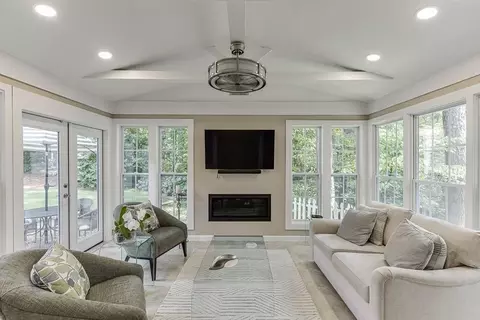 Living - 3219 Parkridge Cres, Chamblee, GA 30341 photo 4 of 6