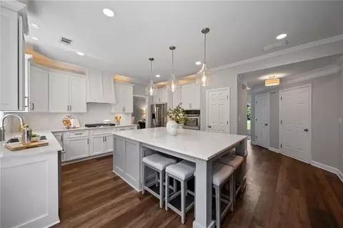 Kitchen - 161 Forestview Dr, Suwanee, GA 30024 photo 4 of 6