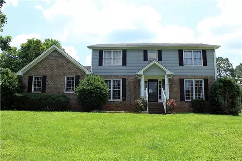 4814 Delgado Dr SW, Lilburn, GA 30047