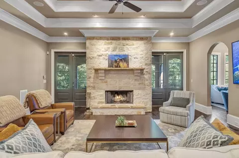 Living - 4317 Oglethorpe Loop NW, Acworth, GA 30101 photo 1 of 4
