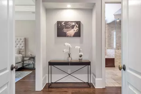 Entry Way - 4317 Oglethorpe Loop NW, Acworth, GA 30101 photo 4 of 8