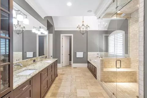 Bath - 4317 Oglethorpe Loop NW, Acworth, GA 30101 photo 3 of 11