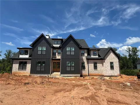 169 Timberland Trl, Newnan, GA 30263