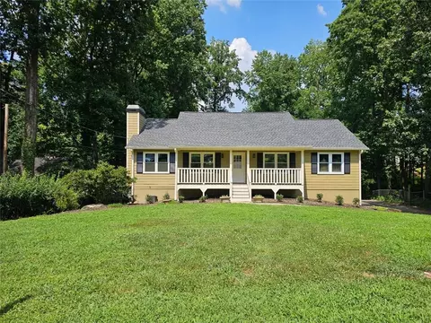 312 N Briar Rdg, Woodstock, GA 30189