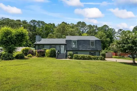 110 Village Ct, Woodstock, GA 30188
