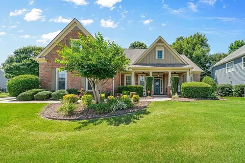 7731 Sleepy Lagoon Way, Flowery Branch, GA 30542