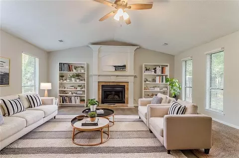 5383 Forest East Ln, Stone Mountain, GA 30088 photo 4
