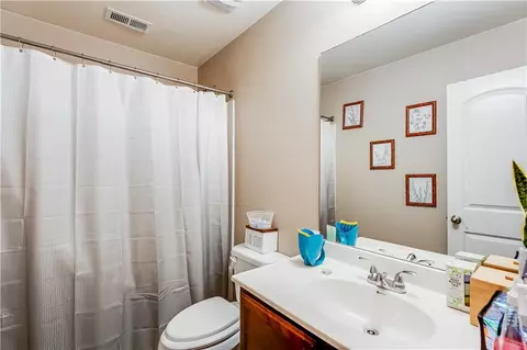 Bath - 1574 Leonard St, Hampton, GA 30228 photo 4 of 4