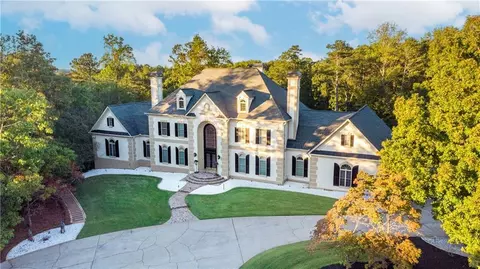 1806 Wynthrop Manor Dr SW, Marietta, GA 30064