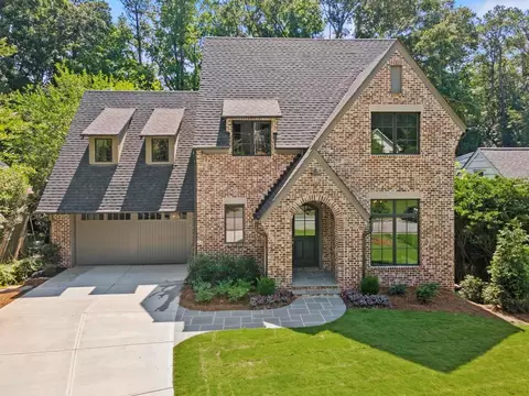 2461 Fernleaf Ct NW, Atlanta, GA 30318