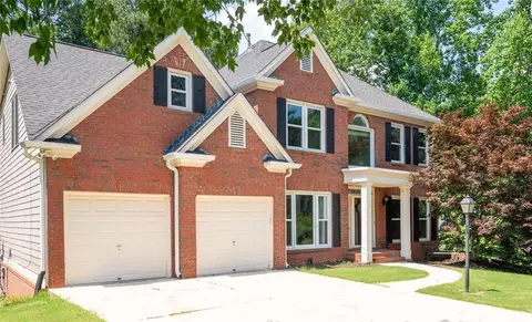 672 Red Sunset Cir, Powder Springs, GA 30127