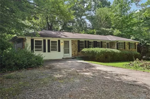 1194 Robert Ln, Marietta, GA 30062