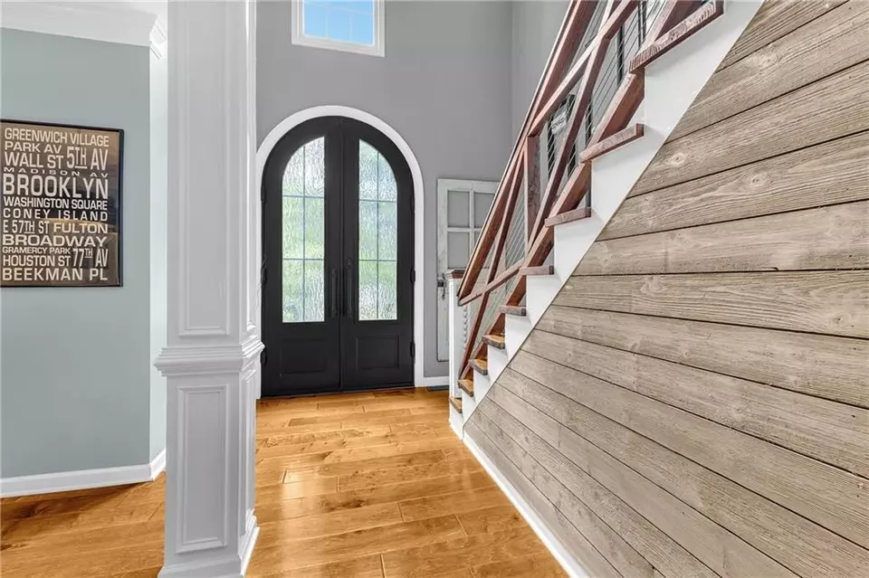 Entry Way - 2455 Stonevalley Ln, Cumming, GA 30041 photo 3 of 7