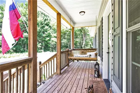 1016 Lord Rd, Commerce, GA 30530 photo 3