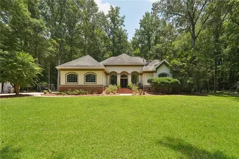 105 Postwood Dr, Fayetteville, GA 30215