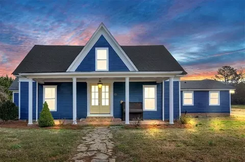 311 S Main St, Adairsville, GA 30103
