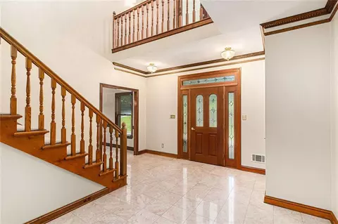 Entry Way - 402 Clyde Ct, Mcdonough, GA 30252 photo 2 of 4