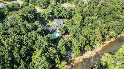 View/Area - 402 Clyde Ct, Mcdonough, GA 30252 photo 2 of 2