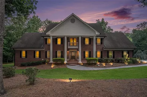 Exterior - 402 Clyde Ct, Mcdonough, GA 30252 photo 18 of 28