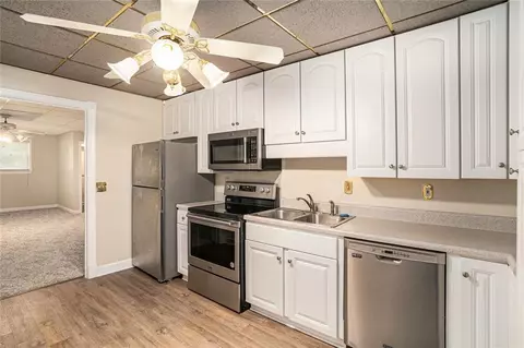 Kitchen - 402 Clyde Ct, Mcdonough, GA 30252 photo 5 of 5