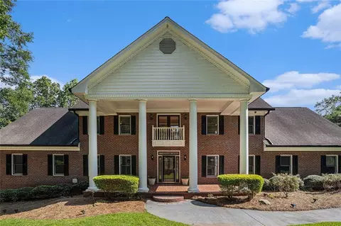 Exterior - 402 Clyde Ct, Mcdonough, GA 30252 photo 3 of 28