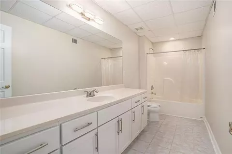 Bath - 402 Clyde Ct, Mcdonough, GA 30252 photo 8 of 8