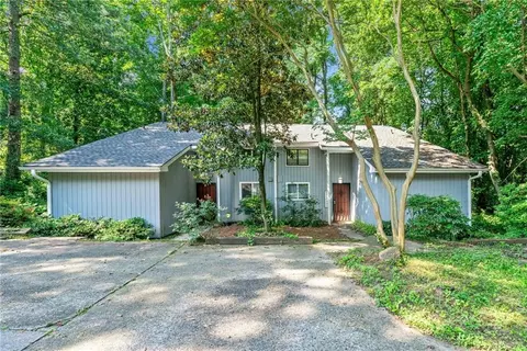 2292 Paces Ferry Rd, Smyrna, GA 30080