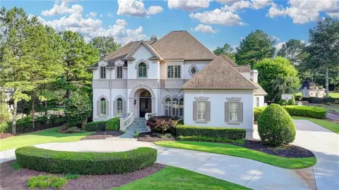 8455 Abingdon Ln, Duluth, GA 30097 photo 4