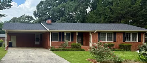 111 Howard St, Byron, GA 31008
