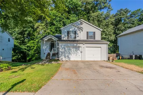 7021 New Dale Rd, Rex, GA 30273