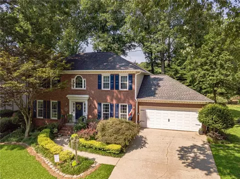 4105 Vicksburg Dr, Lawrenceville, GA 30044