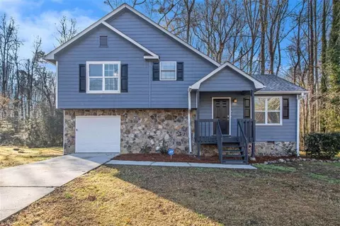 100 Spicewood Ct, College Park, GA 30349