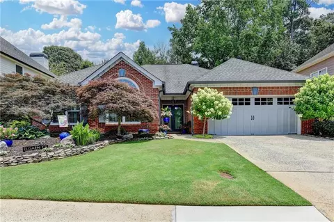 510 Elgaen Ct, Roswell, GA 30075