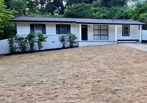 559 Allgood Rd, Stone Mountain, GA 30083