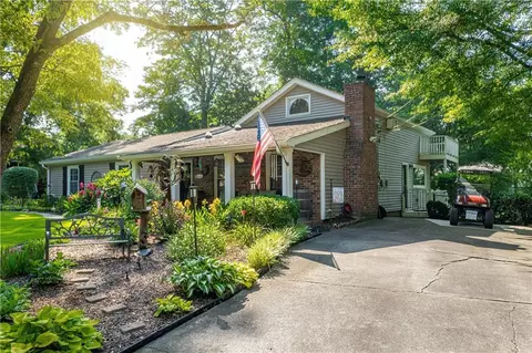 4442 Academy St, Acworth, GA 30101