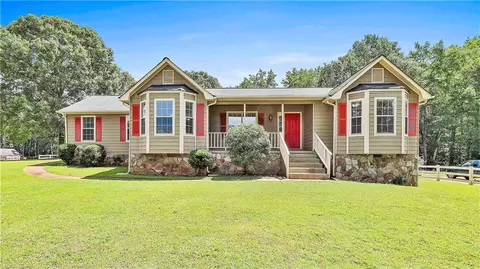100 Walnut Ct, Stockbridge, GA 30281