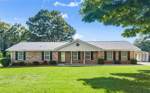3525 Westgate Dr, Gainesville, GA 30504