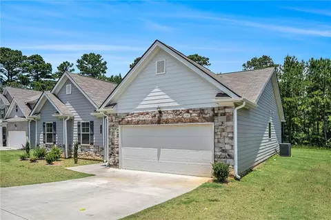 403 Crowley Dr, Calhoun, GA 30701