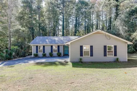 1373 W Prospect Dr, Lawrenceville, GA 30043