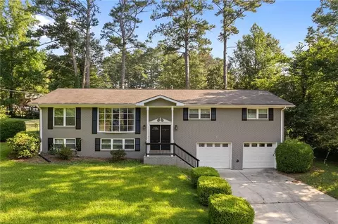 81 Cedar Valley Dr NE, Kennesaw, GA 30144