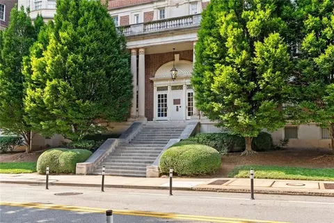 30 5th St NE #1010, Atlanta, GA 30308