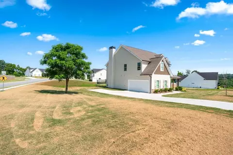 Exterior - 20 Webb Ct, Jefferson, GA 30549 photo 5 of 8