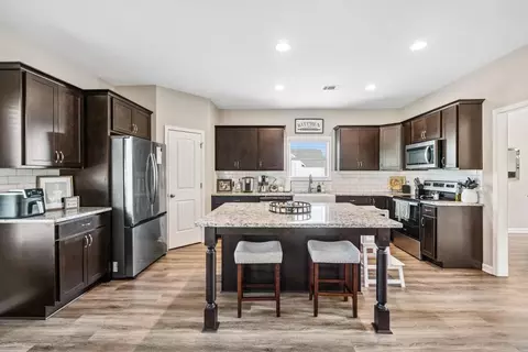 Kitchen - 20 Webb Ct, Jefferson, GA 30549 photo 1 of 2