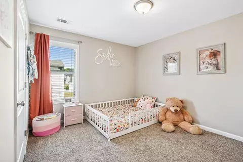 Bedroom - 20 Webb Ct, Jefferson, GA 30549 photo 4 of 5