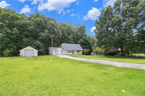 60 Newton Ridge Dr, Covington, GA 30014