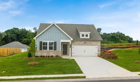 203 Overton Dr, Perry, GA 31069
