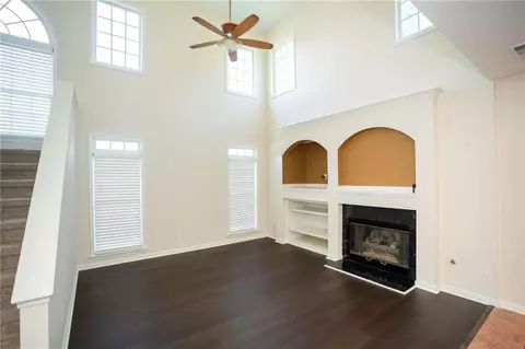 Living - 10770 Glenhurst Pass, Duluth, GA 30097 photo 2 of 5