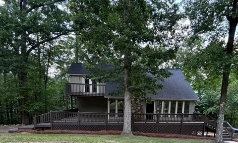 165 N Woods Ln, Trenton, GA 30752