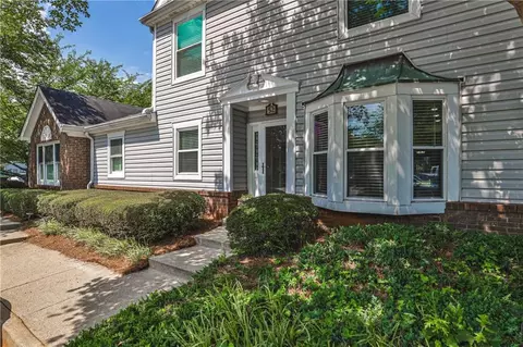 52 Sutton Pl, Avondale Estates, GA 30002