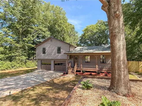 2333 Targa Ln SW, Marietta, GA 30064